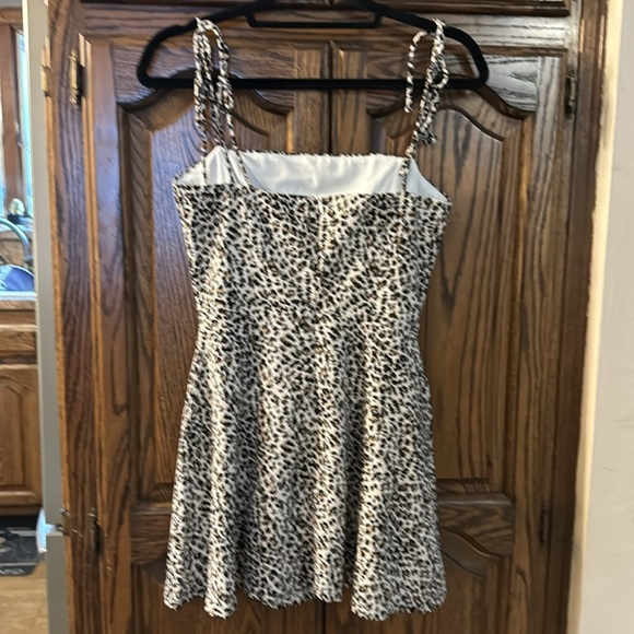 EUC!!⭐️⭐️Adorable Princess Polly cheetah print spaghetti strap dress, size 4 - Picture 2 of 3